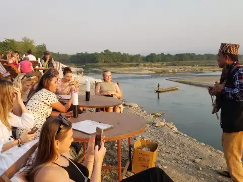 Corporate Tour: Kathmandu – Pokhara – Chitwan